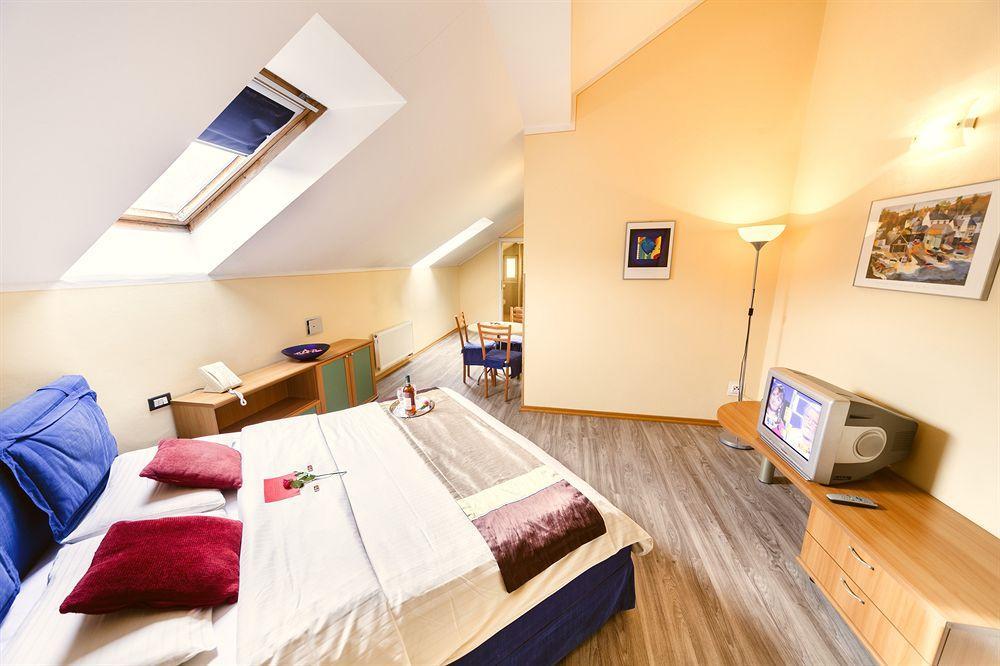 פראג Central Hotel Tiepolo מראה חיצוני תמונה