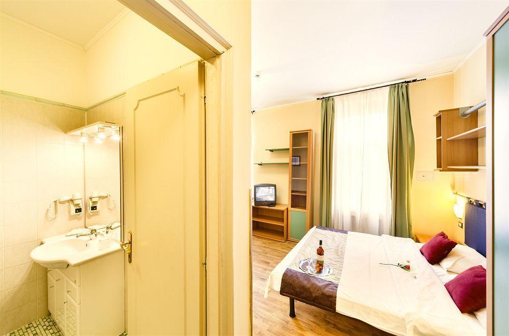 פראג Central Hotel Tiepolo מראה חיצוני תמונה